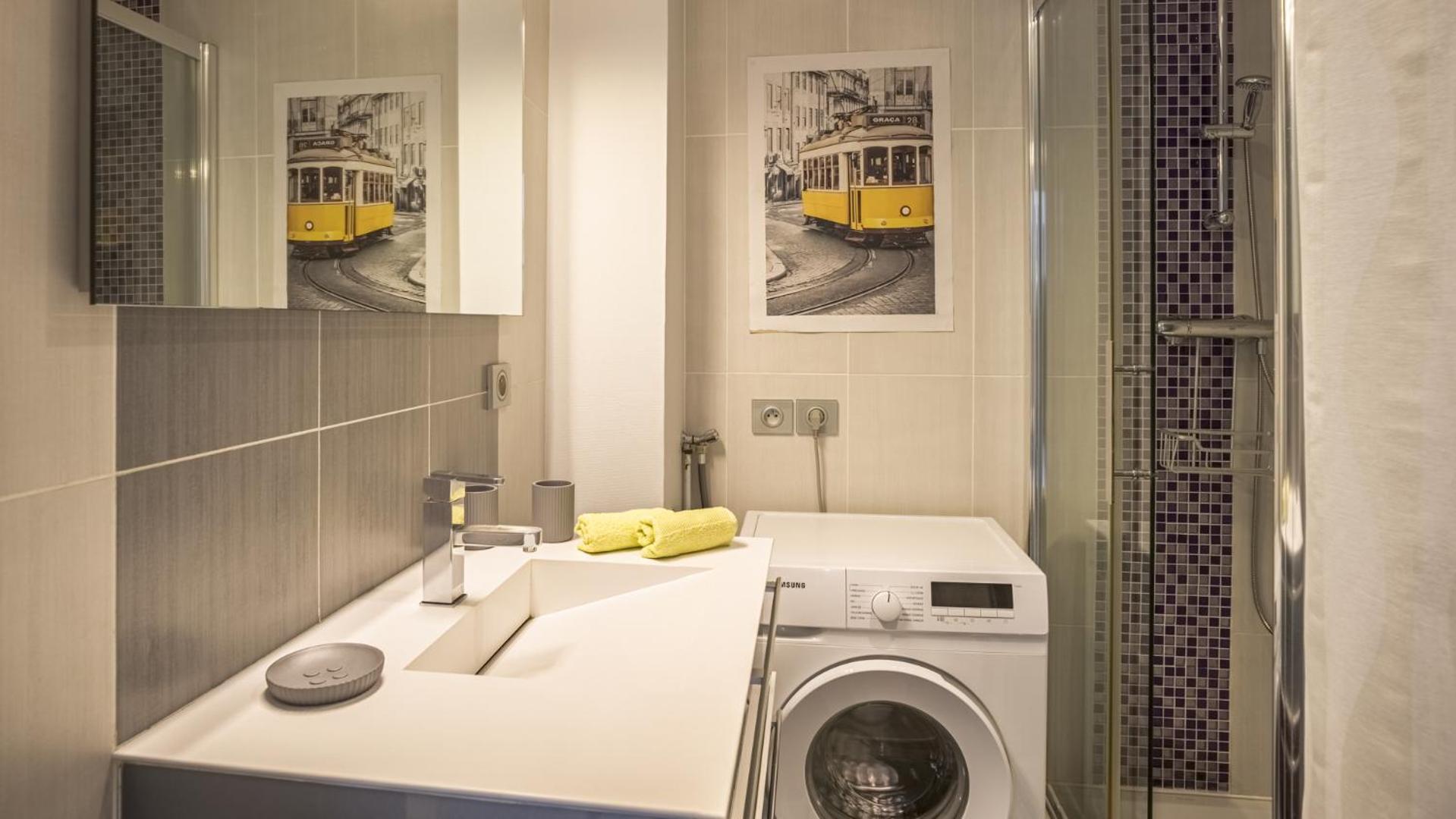 Apartment Le Balcon Troyen - Proche Hypercentre - 4 Pers. *